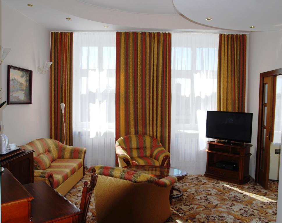 Hotel Savoy Lodź Ruang foto